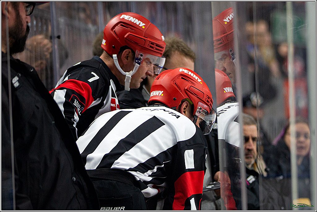 PENNY DEL; Koelner Haie- Straubing Tigers; Koeln, 28.12.2022